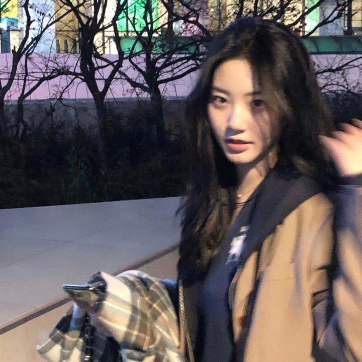 情韵动春心 封面
