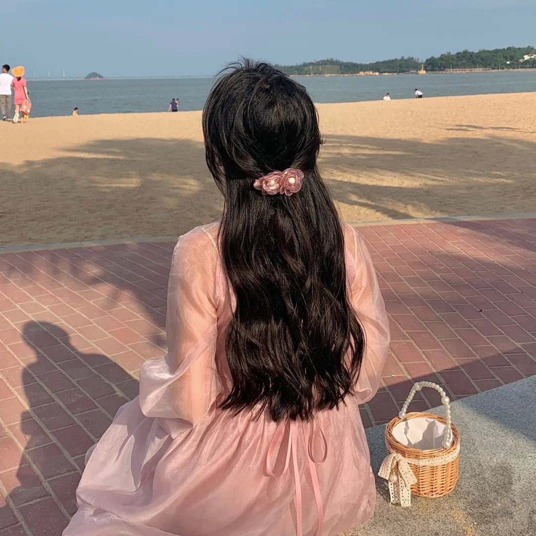 乡间一日 封面